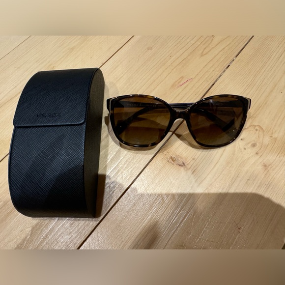Prada 01OS conceptual Sunglasses - Picture 1 of 9